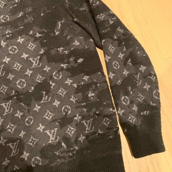 Louis Vuitton monogram black sweater size XL - Picture 4 of 11